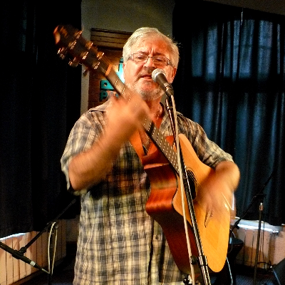 Ahom Ame celtique Ahom Kelstká duše Live.mp3 by Joel
