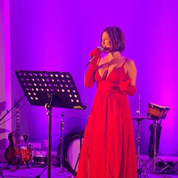 Feeling Good - Live at EVC24 by FILIPPA ROSE